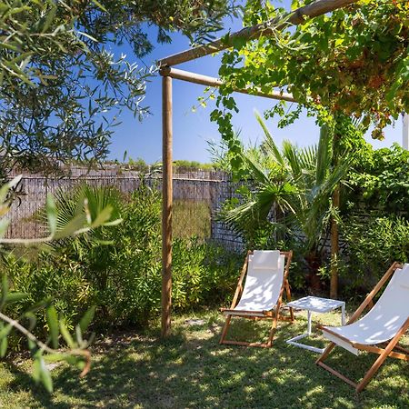 Aria Di Mare Vieste - Luxury Apartments By The Sea Exteriör bild