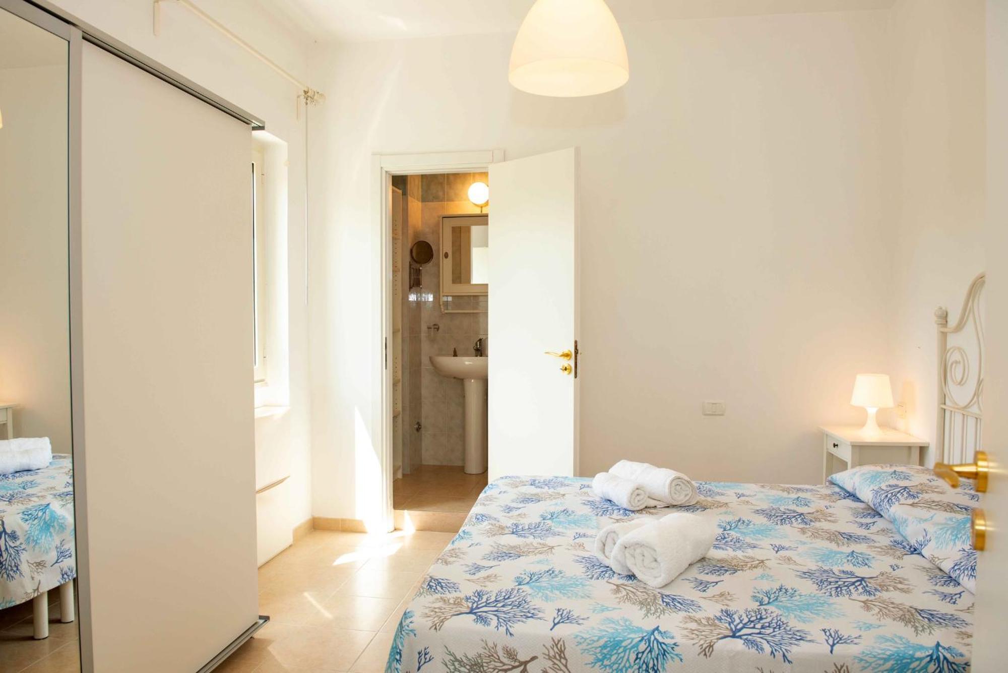 Aria Di Mare Vieste - Luxury Apartments By The Sea Exteriör bild